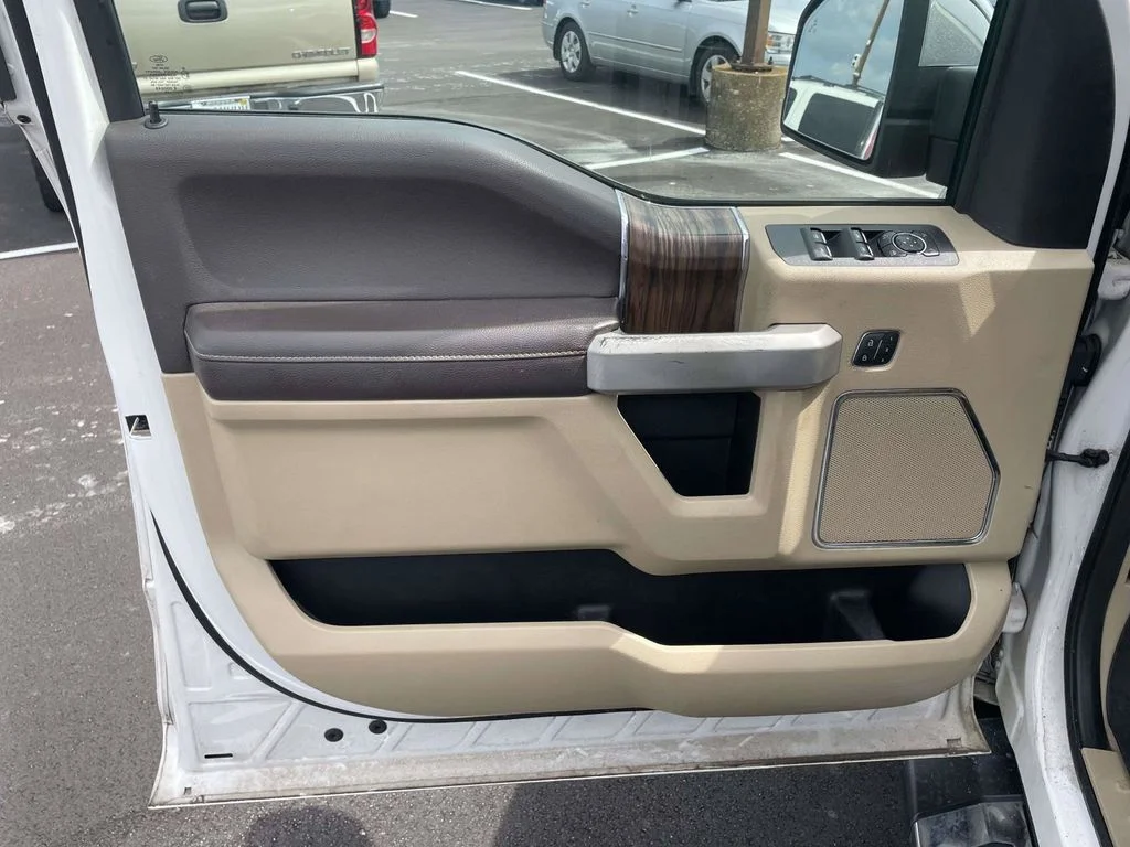 Certified Used 2019  Ford Lariat image 15