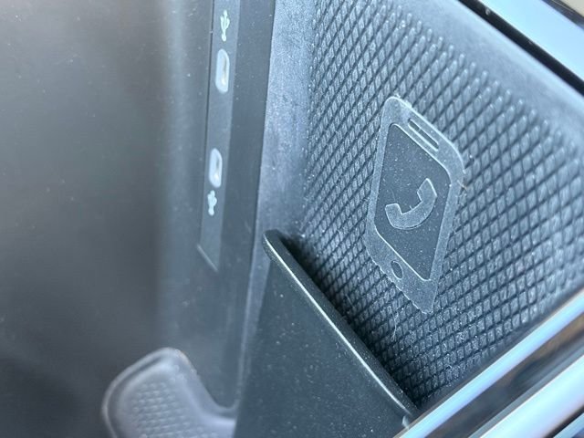Used 2024 Silver Volkswagen Pro S image 22
