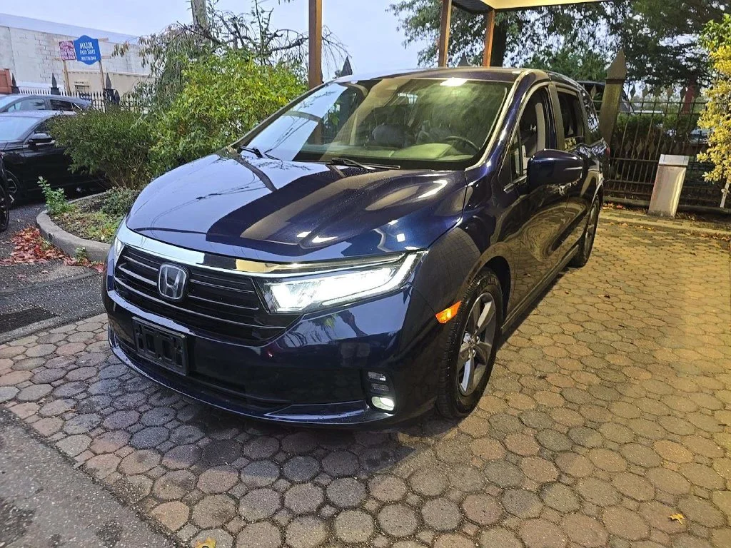Used 2023 Blue Honda EX image 2