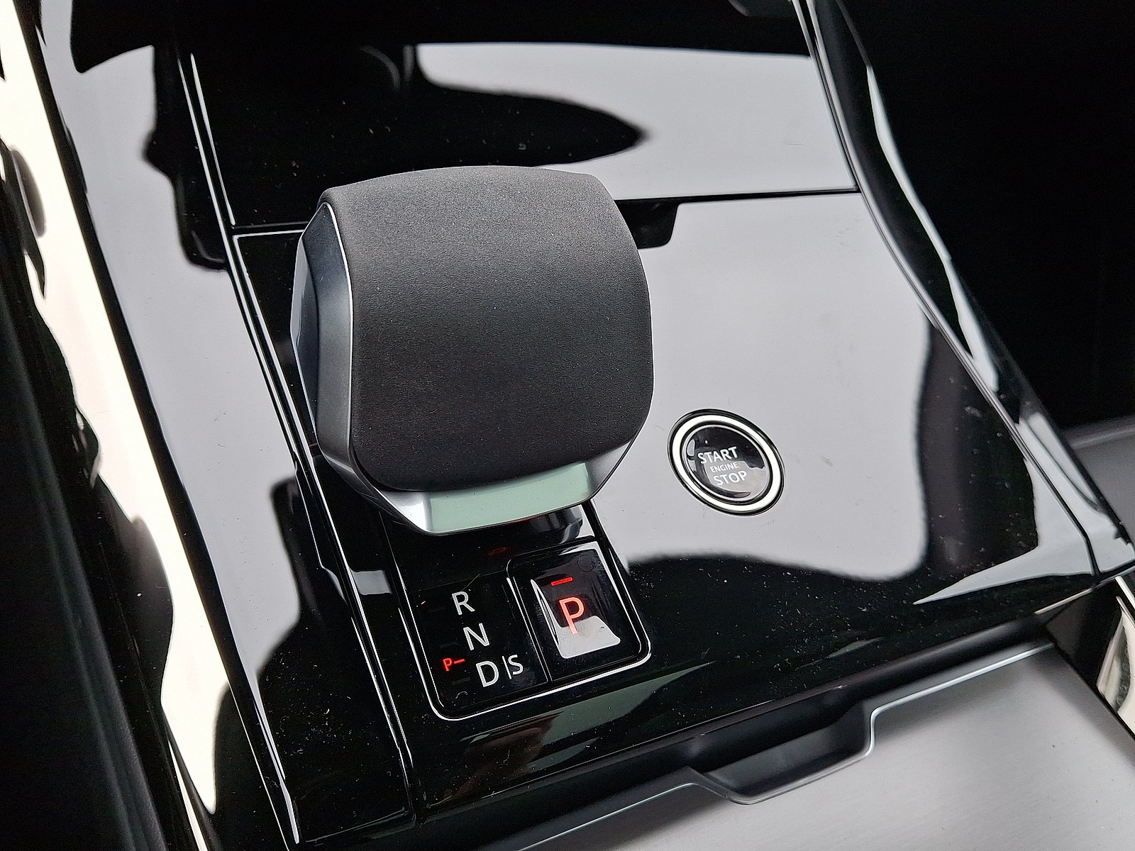 2025 Land Rover Range Rover Sport Dynamic SE - Photo 10