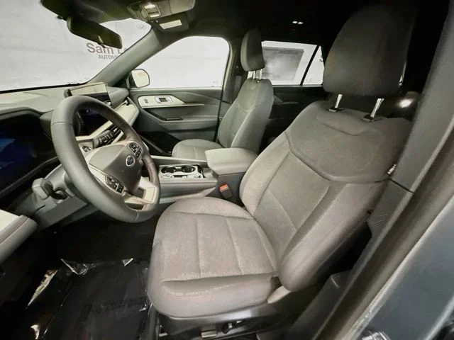 New 2027 Vapor Blue Metallic Ford Active image 21