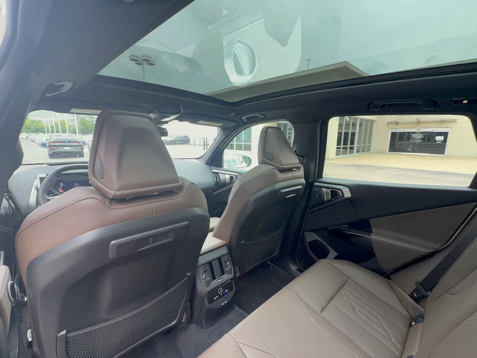 New 2026 Mineral White Metallic BMW 30 xDrive image 26