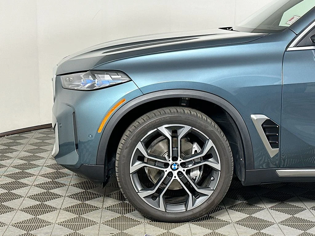 Certified Used 2026 Blue BMW xDrive40i image 9