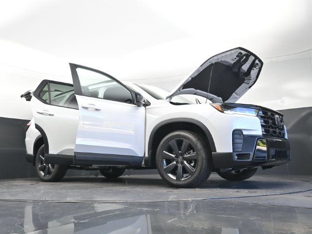 New 2026 Platinum White Pearl Honda Sport image 38