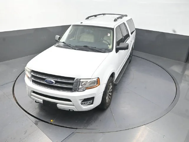 Used 2017 White Ford XLT image 24