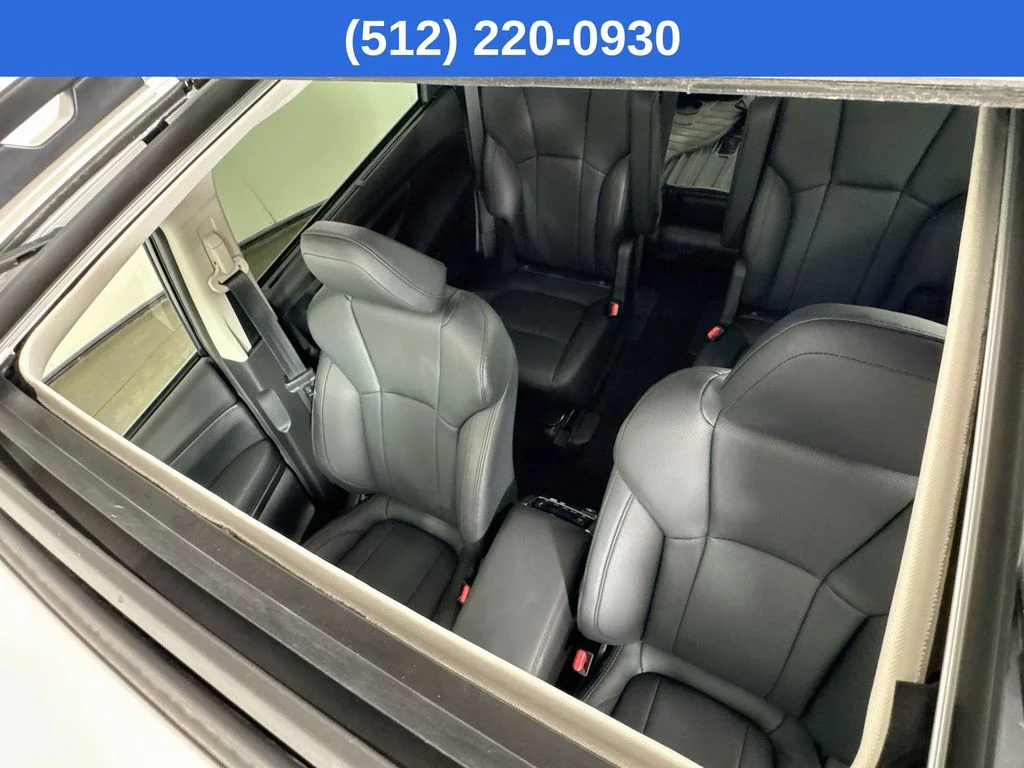Certified Used 2025 White Subaru Onyx Edition Touring image 27