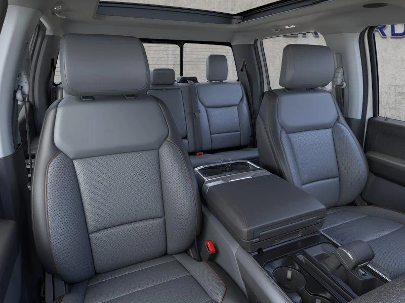 New 2026 Oxford White FORD LARI image 2