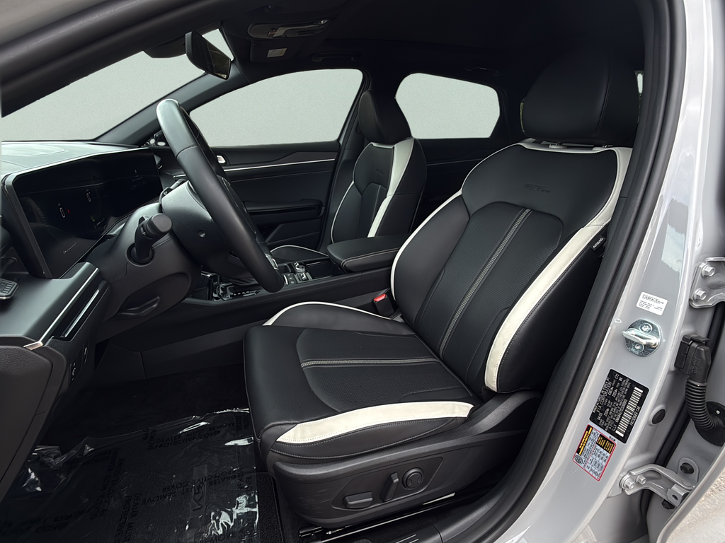 Used 2025 Wolf Gray Kia GT-Line image 26