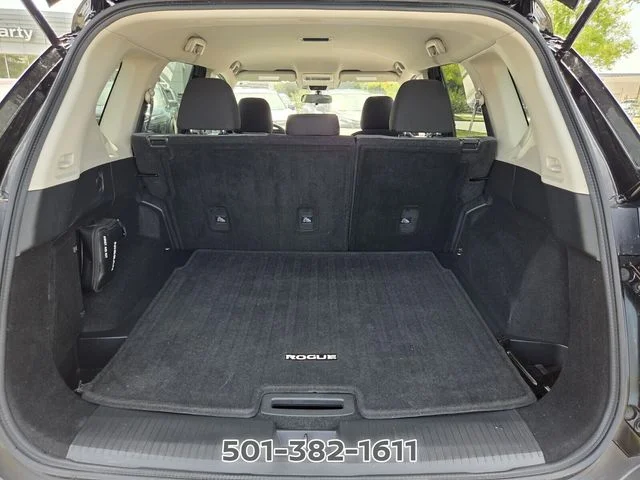 Used 2021 Black Nissan S image 17
