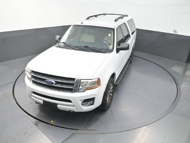 Used 2017 White Ford XLT image 24