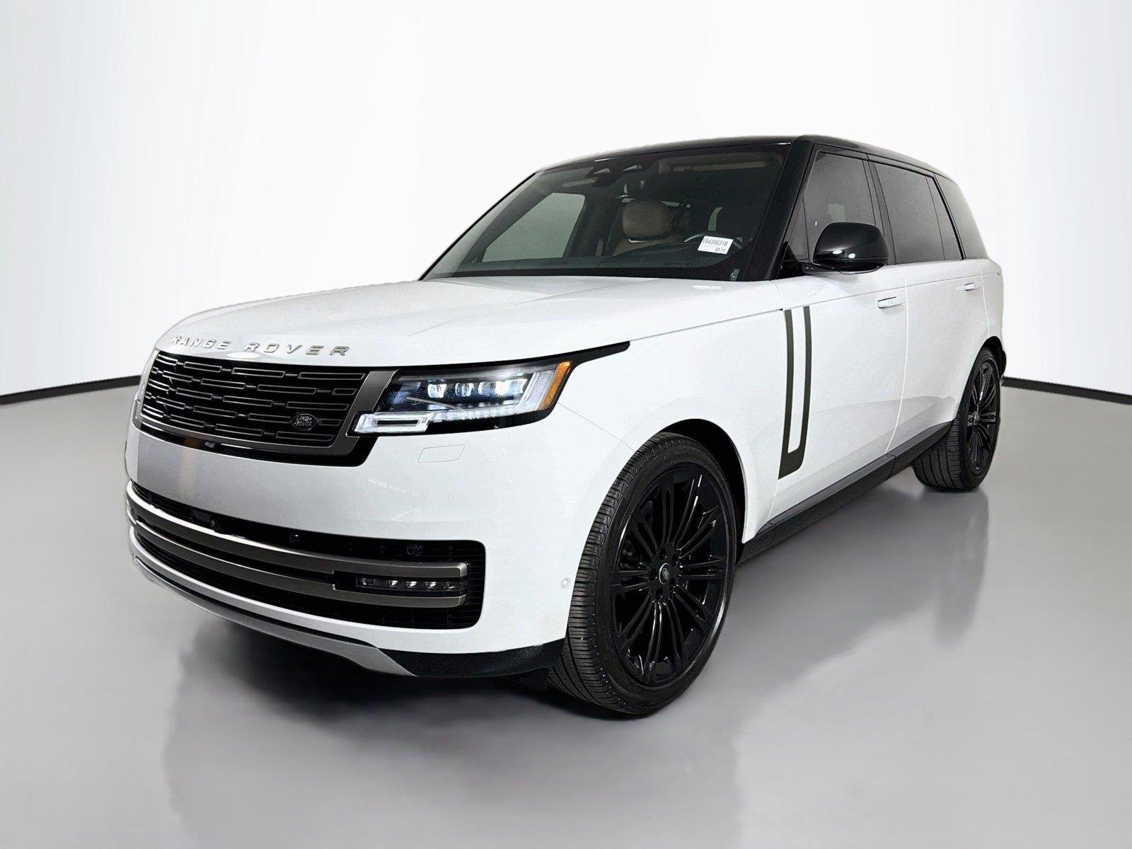 Used 2024 Fuji White Land Rover P530 SE LWB 7 SEATS image 1