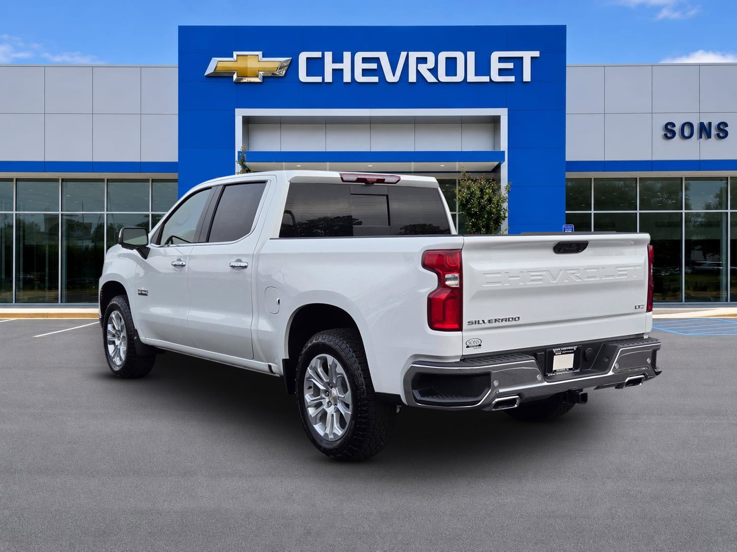 2026 Chevrolet Silverado 1500 LTZ - Photo 8