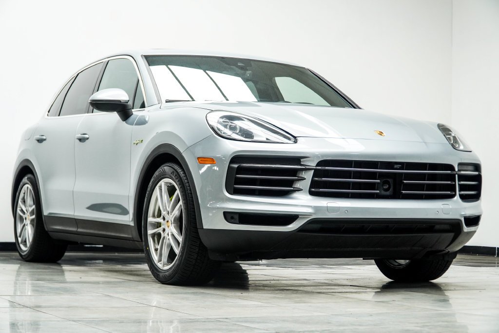 Used 2023 Silver Porsche Base image 5