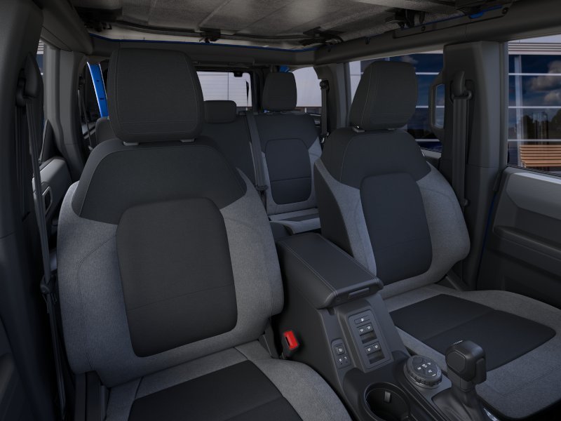 2025 Ford Bronco 4-Door Base - Photo 10