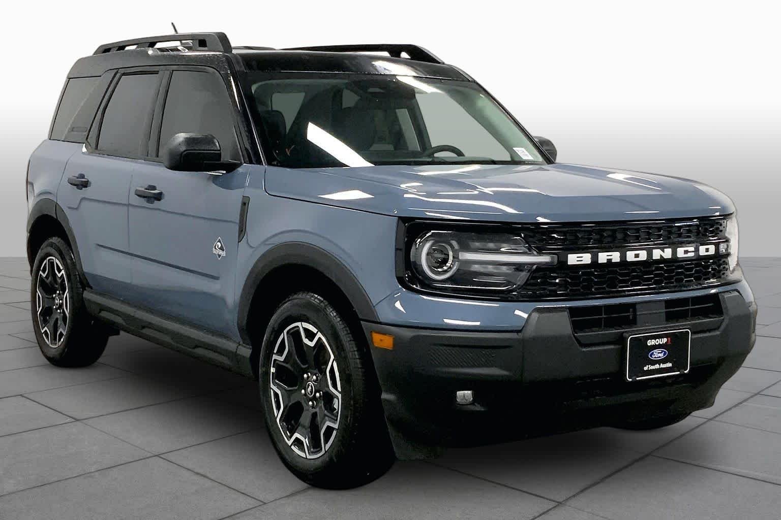 New 2026 Azure Gray Metallic Tri-Coat Ford Outer Banks® image 2