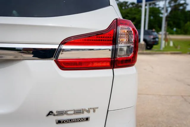 Used 2020 Crystal White Pearl Subaru Touring image 17