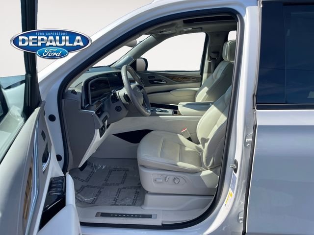 Used 2022 White Cadillac Sport Platinum image 11