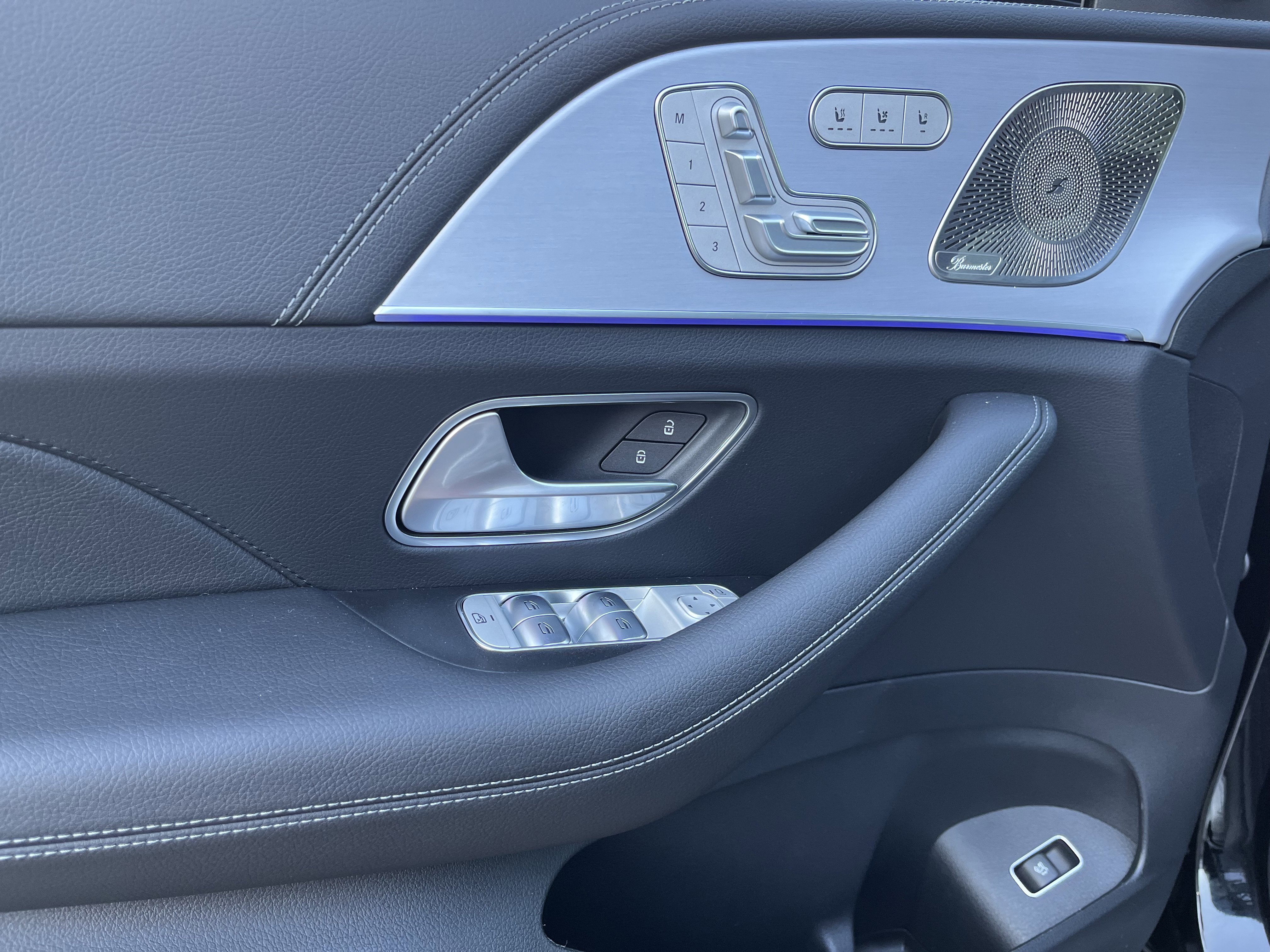 New 2026 Black Mercedes-Benz GLE 450 image 13