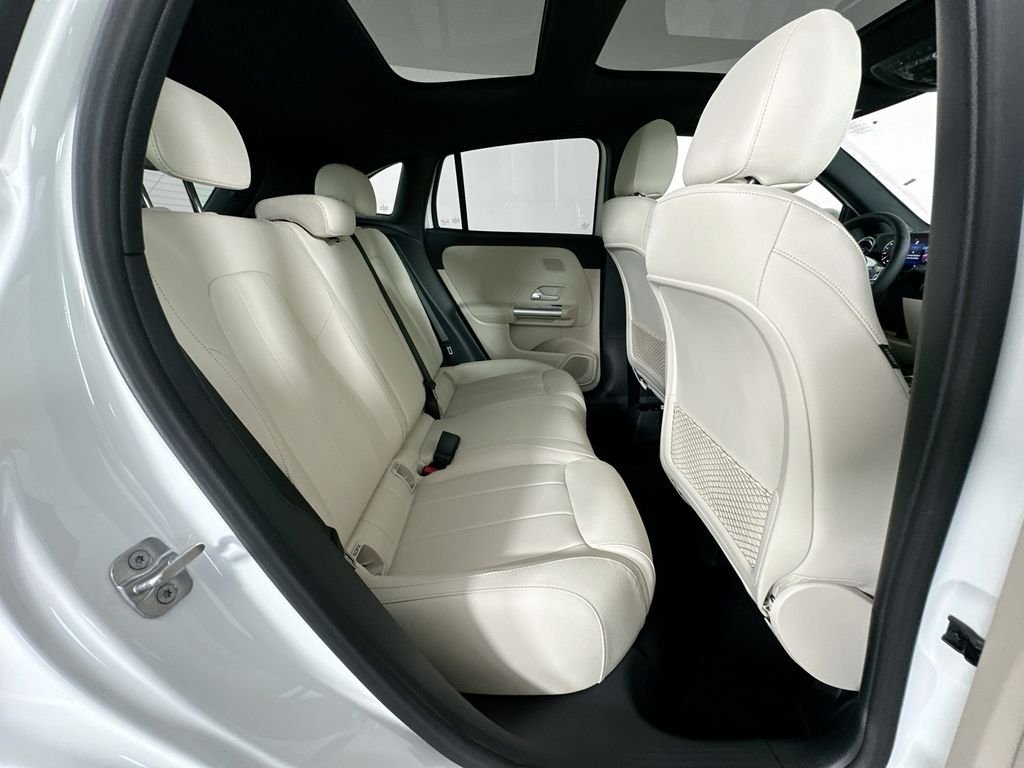 New 2026 Polar White Mercedes-Benz GLA 250 image 27
