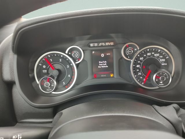 2025 RAM 3500 Chassis Tradesman - Photo 12