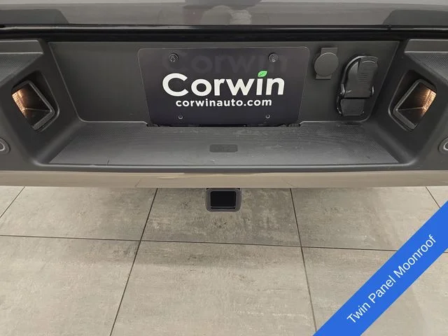New 2026 Carbonized Gray Metallic Ford King Ranch® image 22