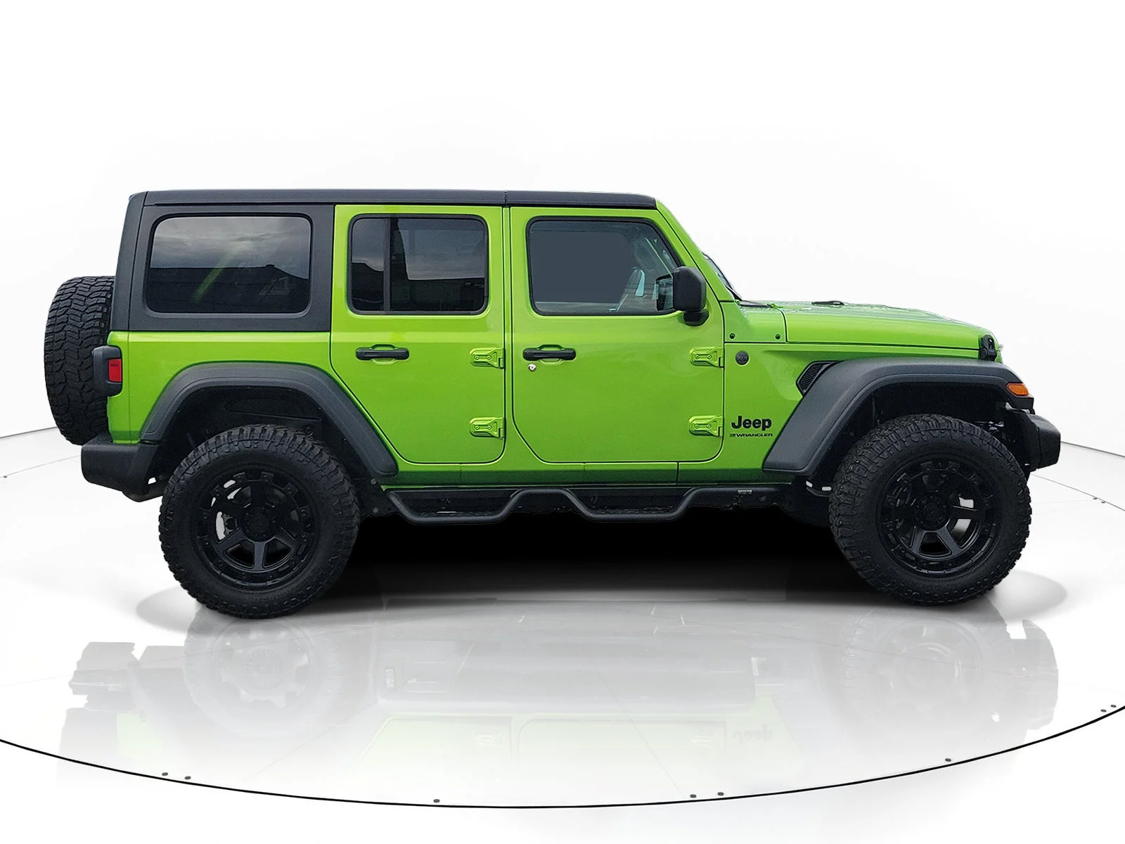 Certified Used 2025 Green Jeep Sport S image 2