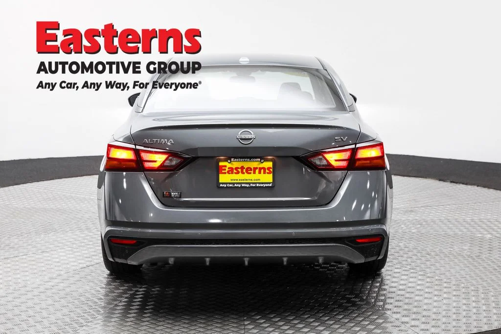 Used 2024 Gray Nissan 2.5 SV image 6