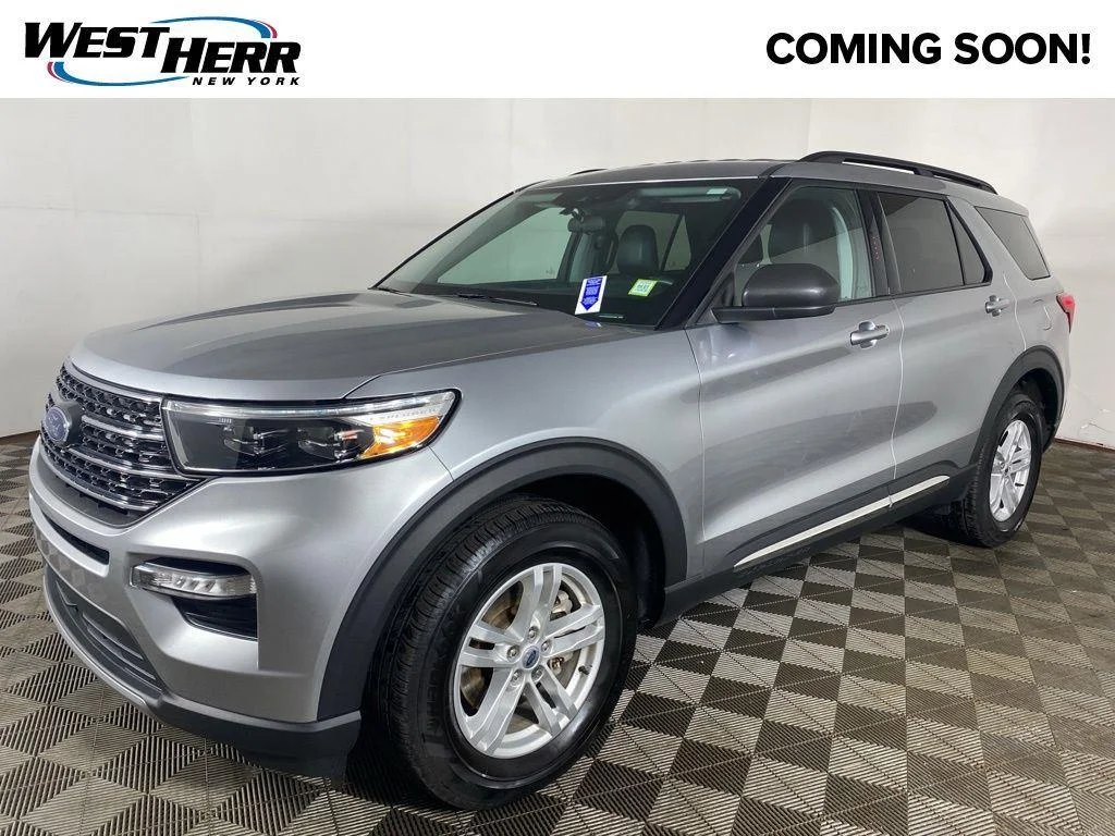 Used 2024 Silver Metallic Ford XLT image 27