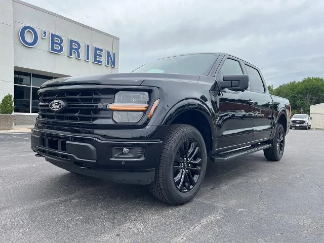New 2026 Agate Black Metallic Ford XLT image 1