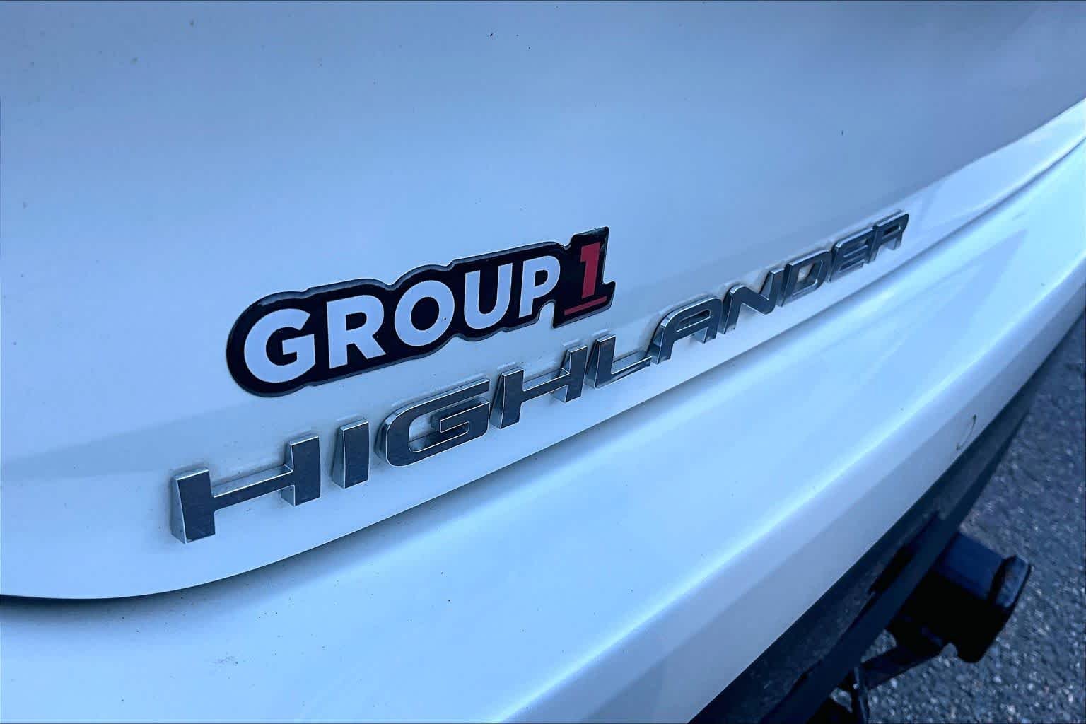 Used 2021 Blizzard Pearl Toyota Hybrid Limited image 10