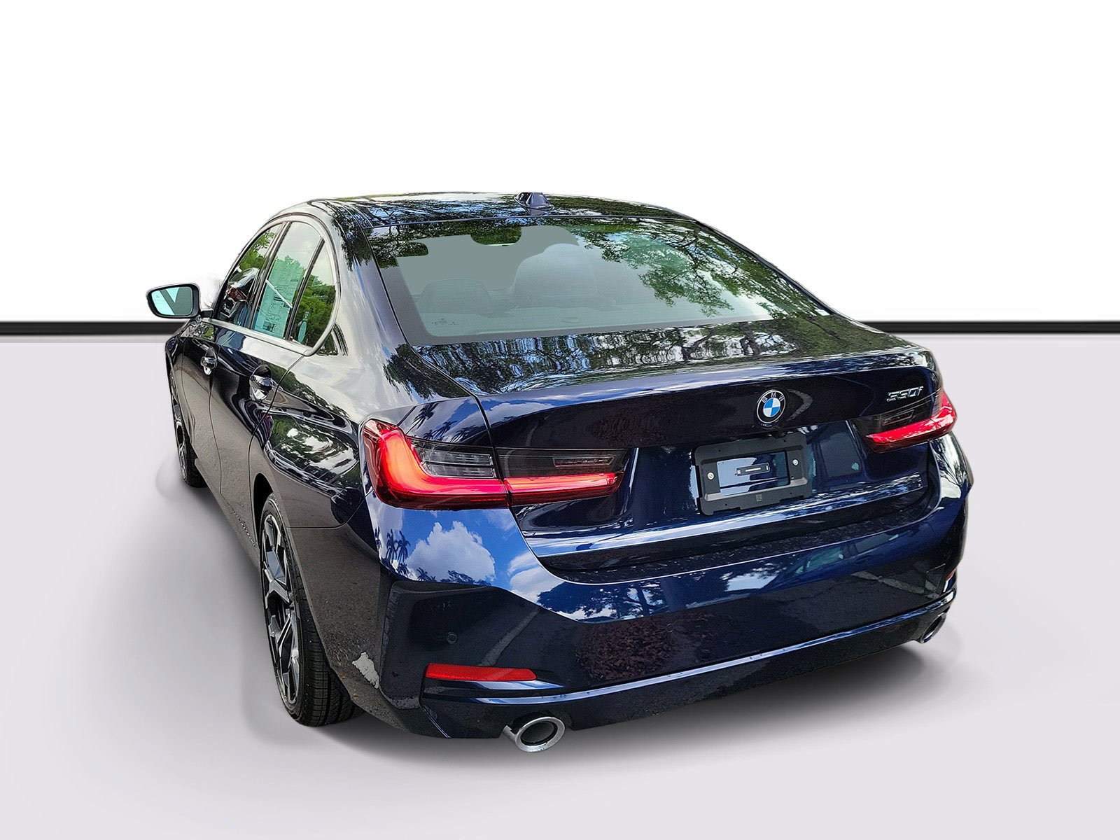 New 2026 Tanzanite Blue II Metallic BMW 330i NA image 3