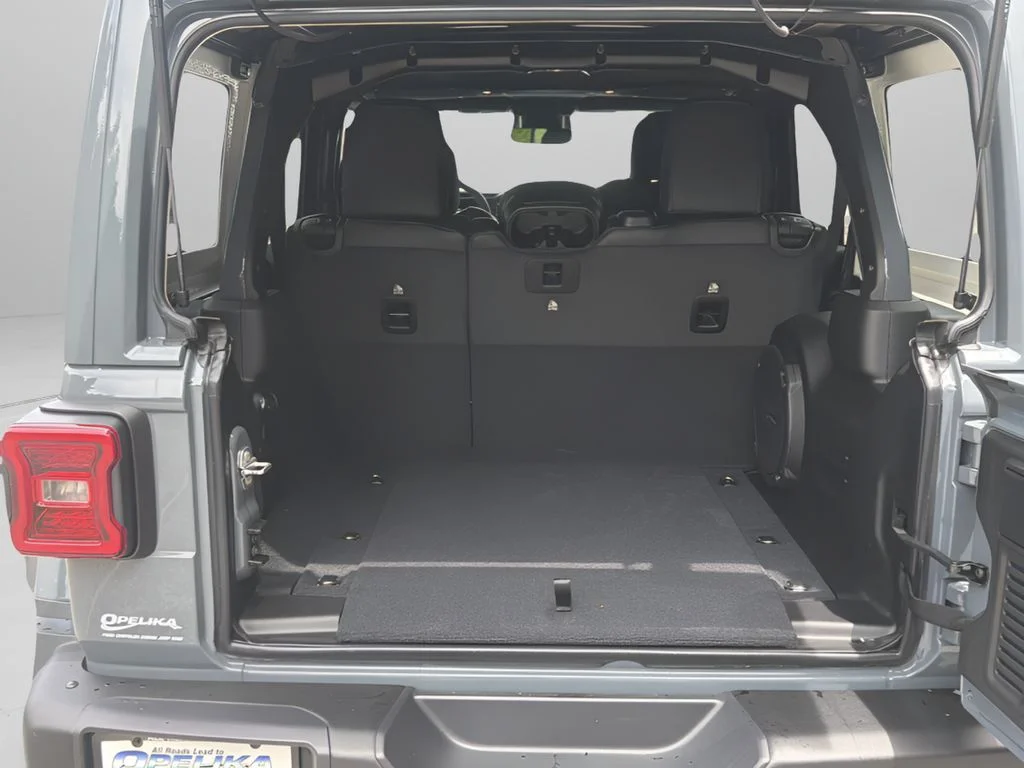 New 2026 Anvil Clear-Coat Exterior Paint Jeep Rubicon X image 24