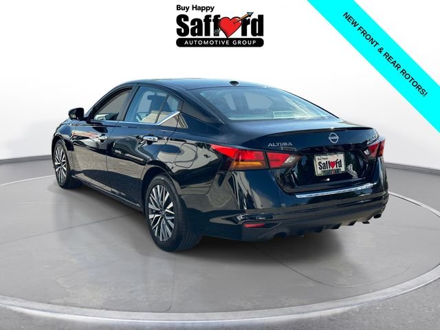 Used 2023 Black Nissan 2.5 SV image 9