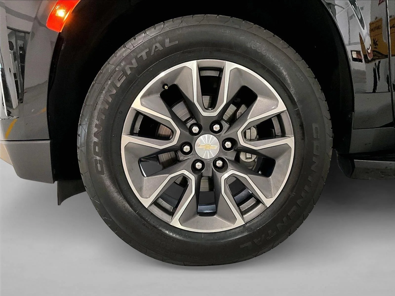 Used 2023 Black Chevrolet LT image 10