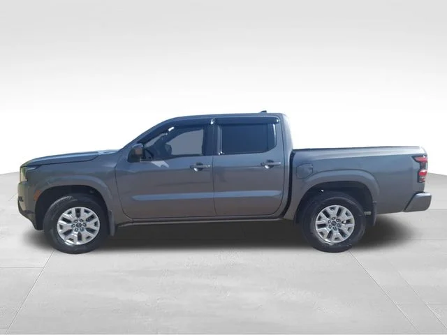 Certified Used 2022 Gray Nissan SV image 5