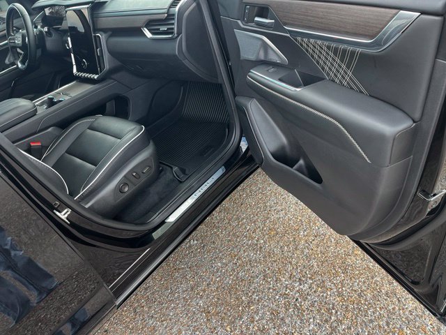 Used 2025 Ebony Twilight Metallic GMC Denali image 20
