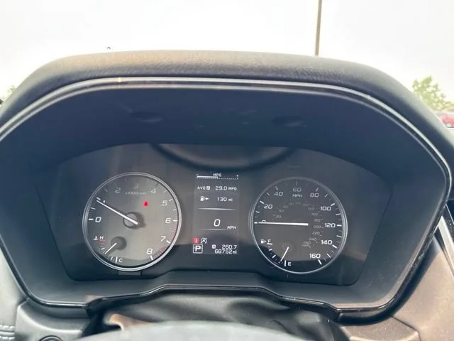 Used 2024  Subaru Premium image 9
