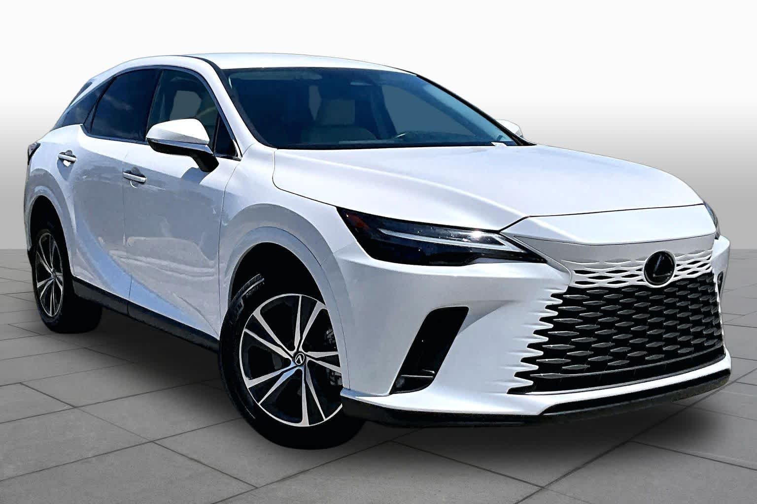 Used 2023 Eminent White Pearl Lexus  image 4