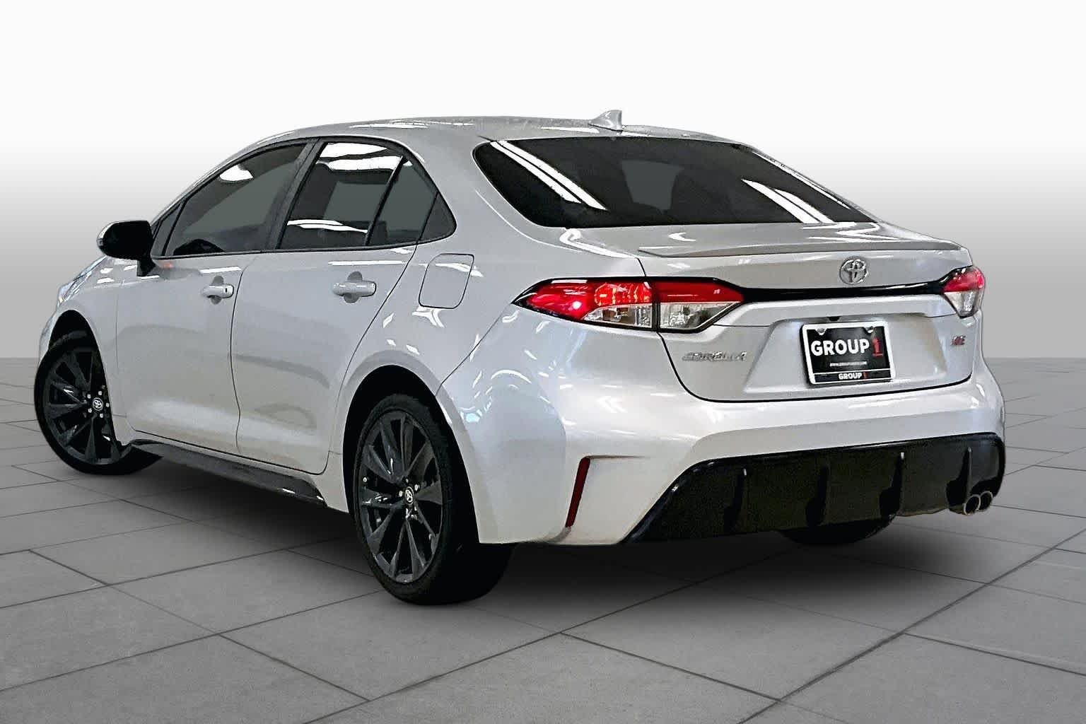 Used 2024 Classic Silver Metallic Toyota SE image 11