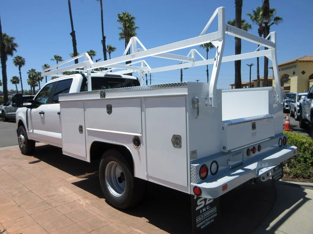 New 2026 Oxford White Ford XL image 2