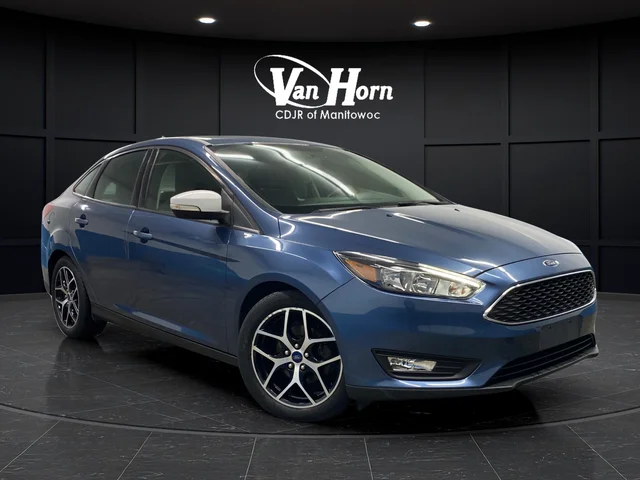 2018 Ford Focus Sedan SEL's photo