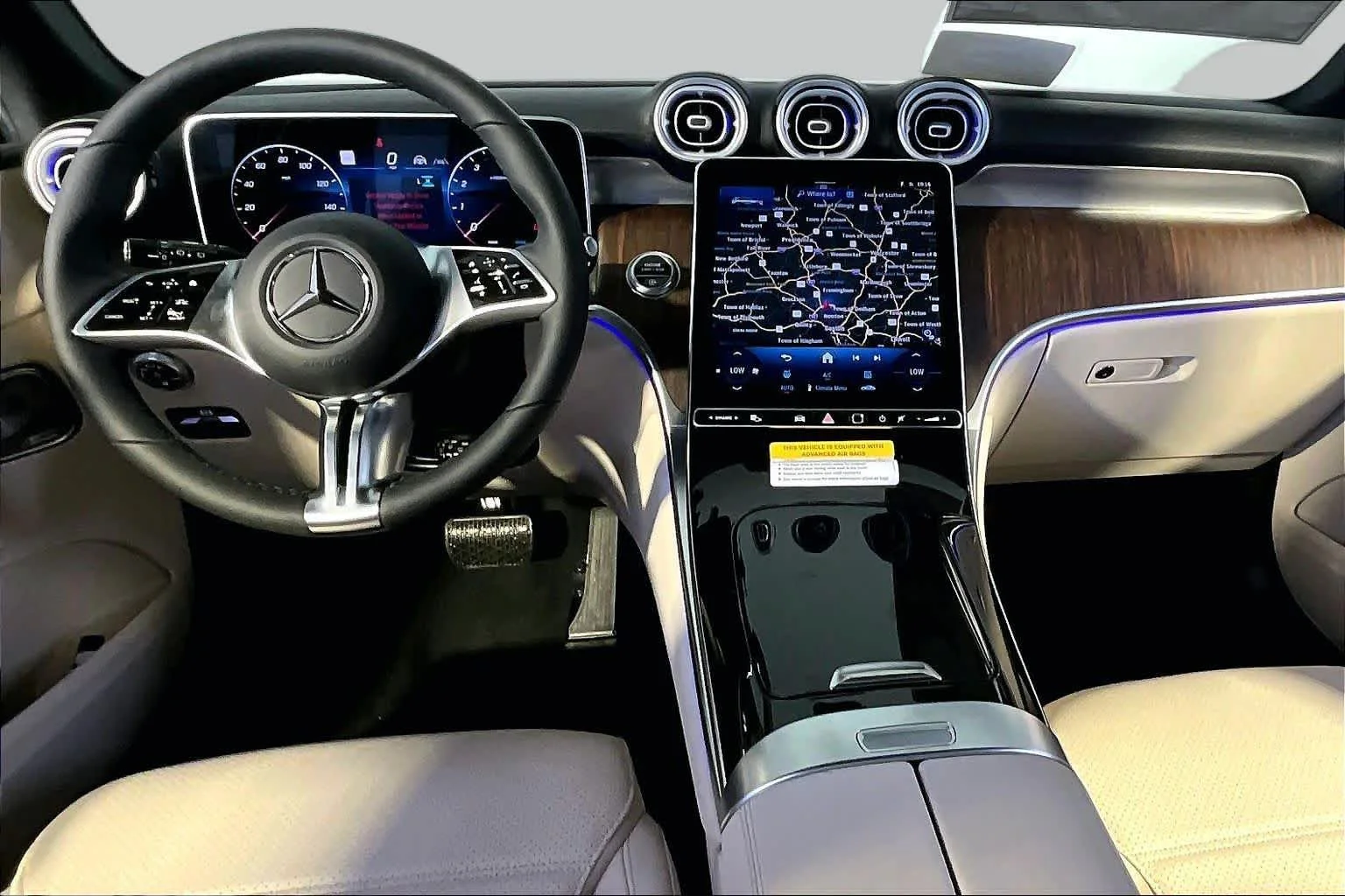 New 2026 MANUFAKTUR Moonlight White Metallic Mercedes-Benz GLC 300 image 7