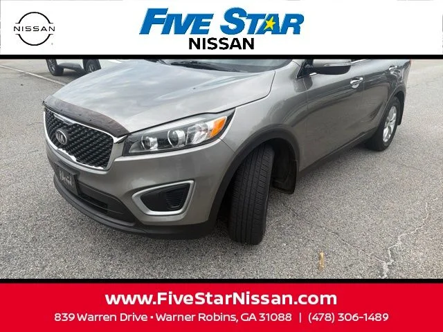 Used 2018 Silver Kia LX image 15