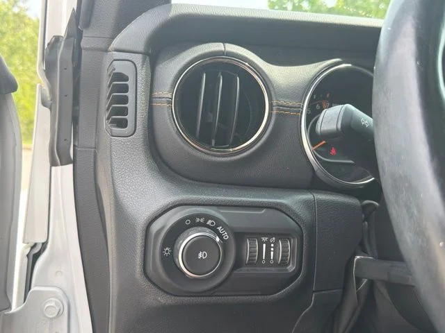 Used 2021 White Jeep Unlimited Sahara High Altitude image 31