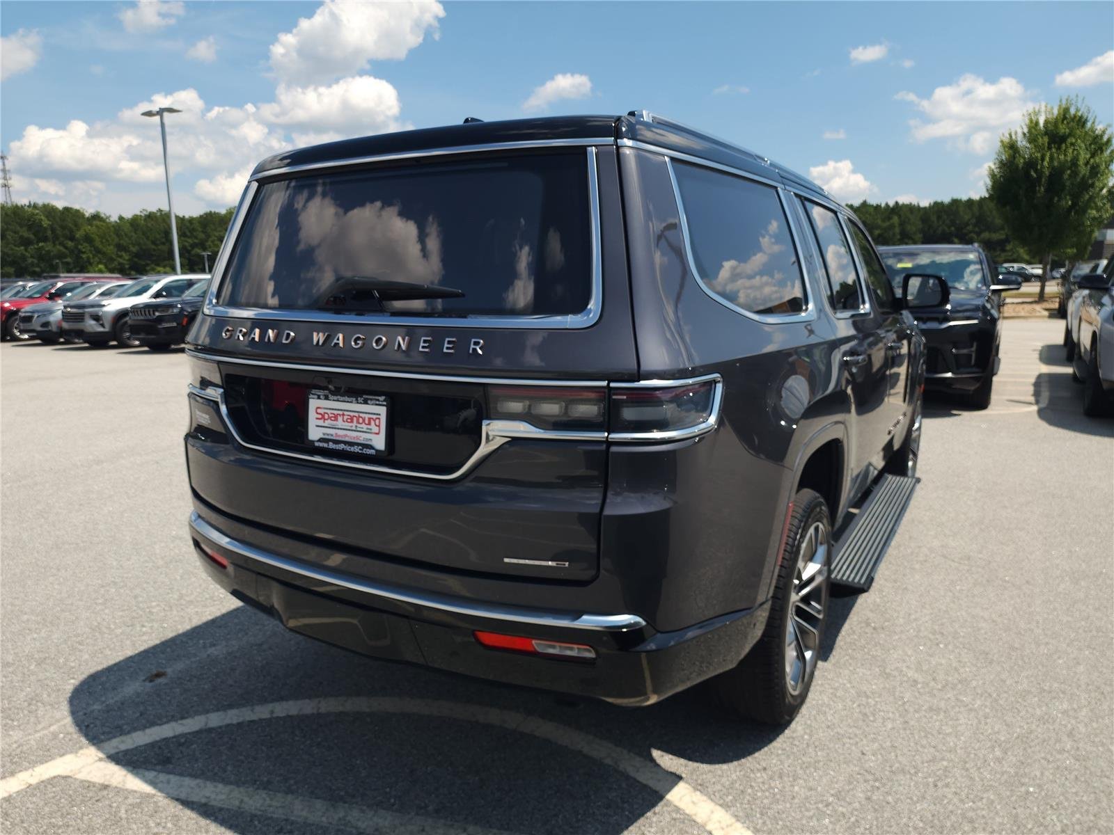 Certified Used 2024 Baltic Gray Metallic Clearcoat Jeep Series III image 18