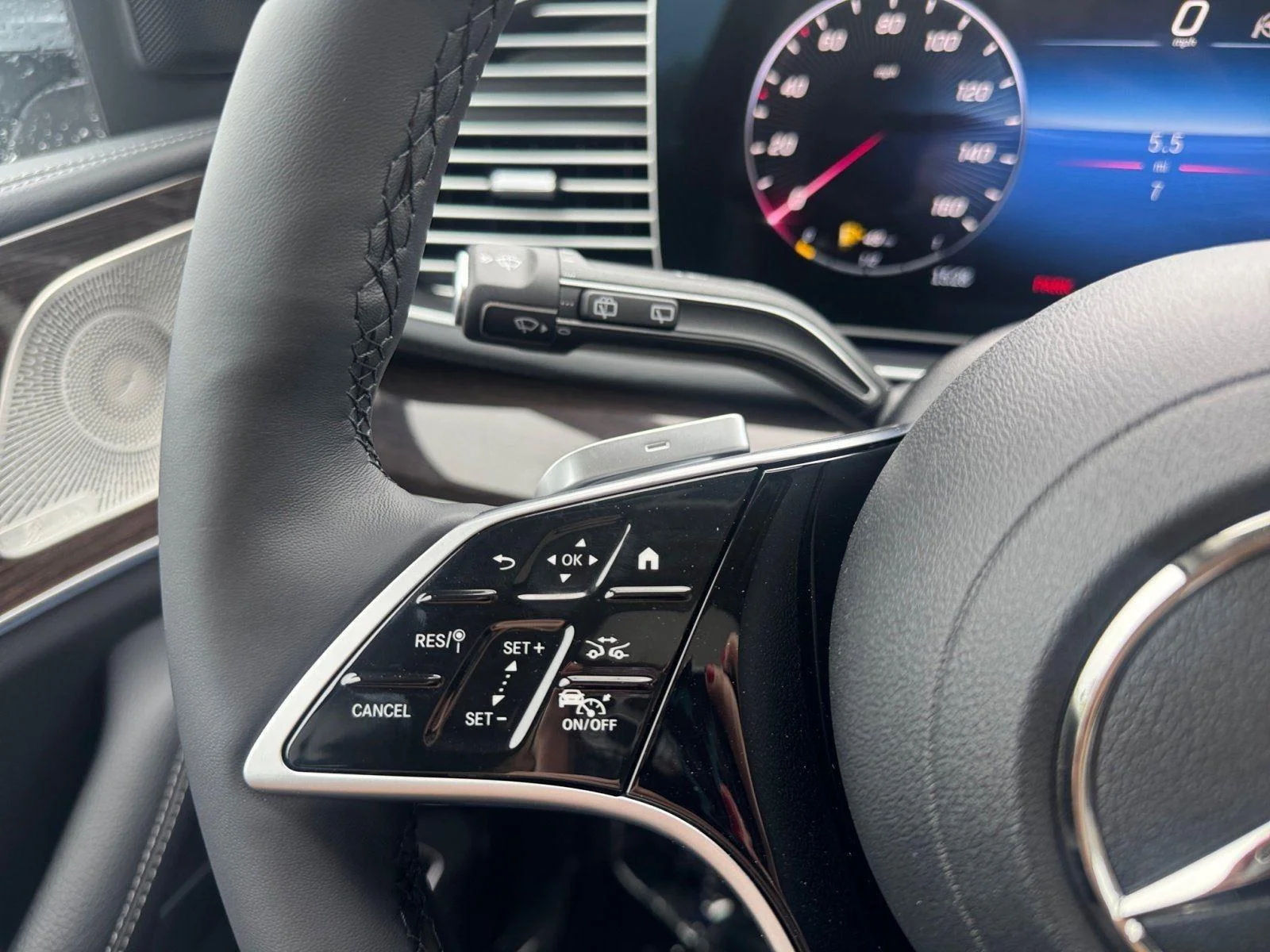 New 2026 Cirrus Silver Metallic Mercedes-Benz GLE 450 image 19