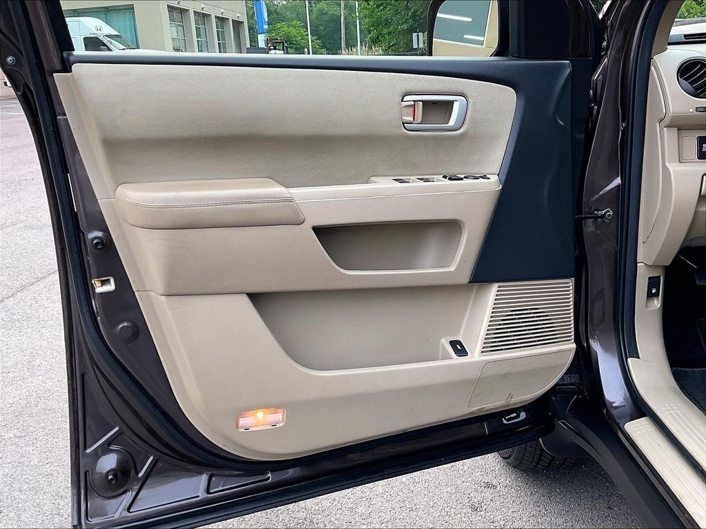 Used 2013 Brown Honda EX image 9