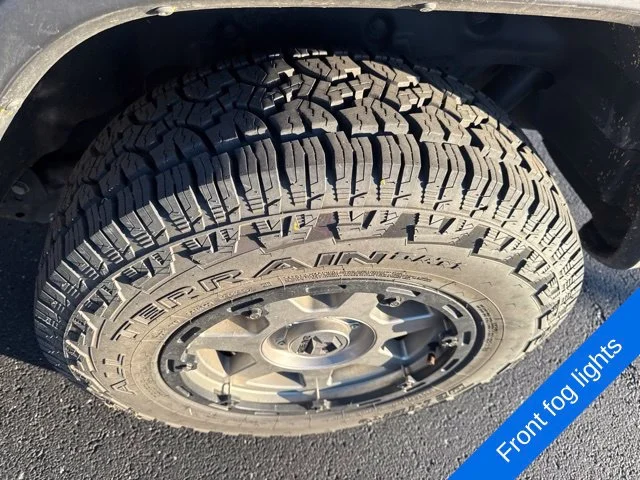 Used 2020 Black Clearcoat Jeep Sport image 11