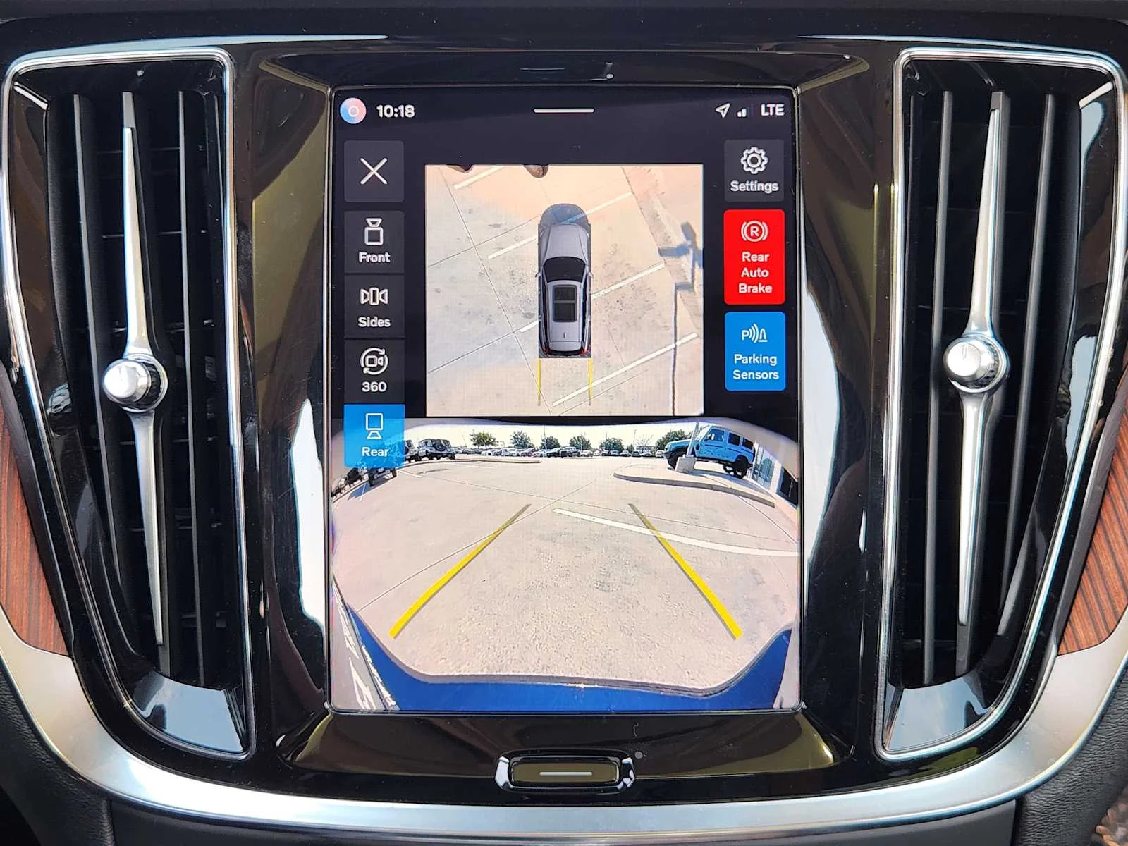 2024 Volvo V60 Cross Country Plus - Photo 18