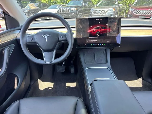 Used 2022 Red Tesla Long Range image 12